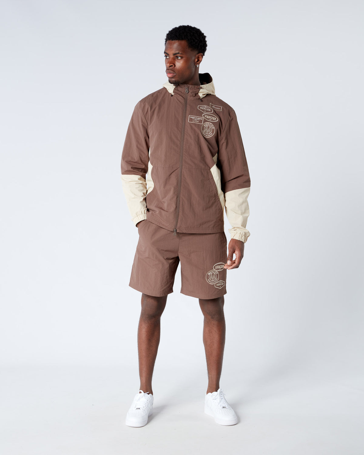 Angle Badge Shorts Brown, image 2