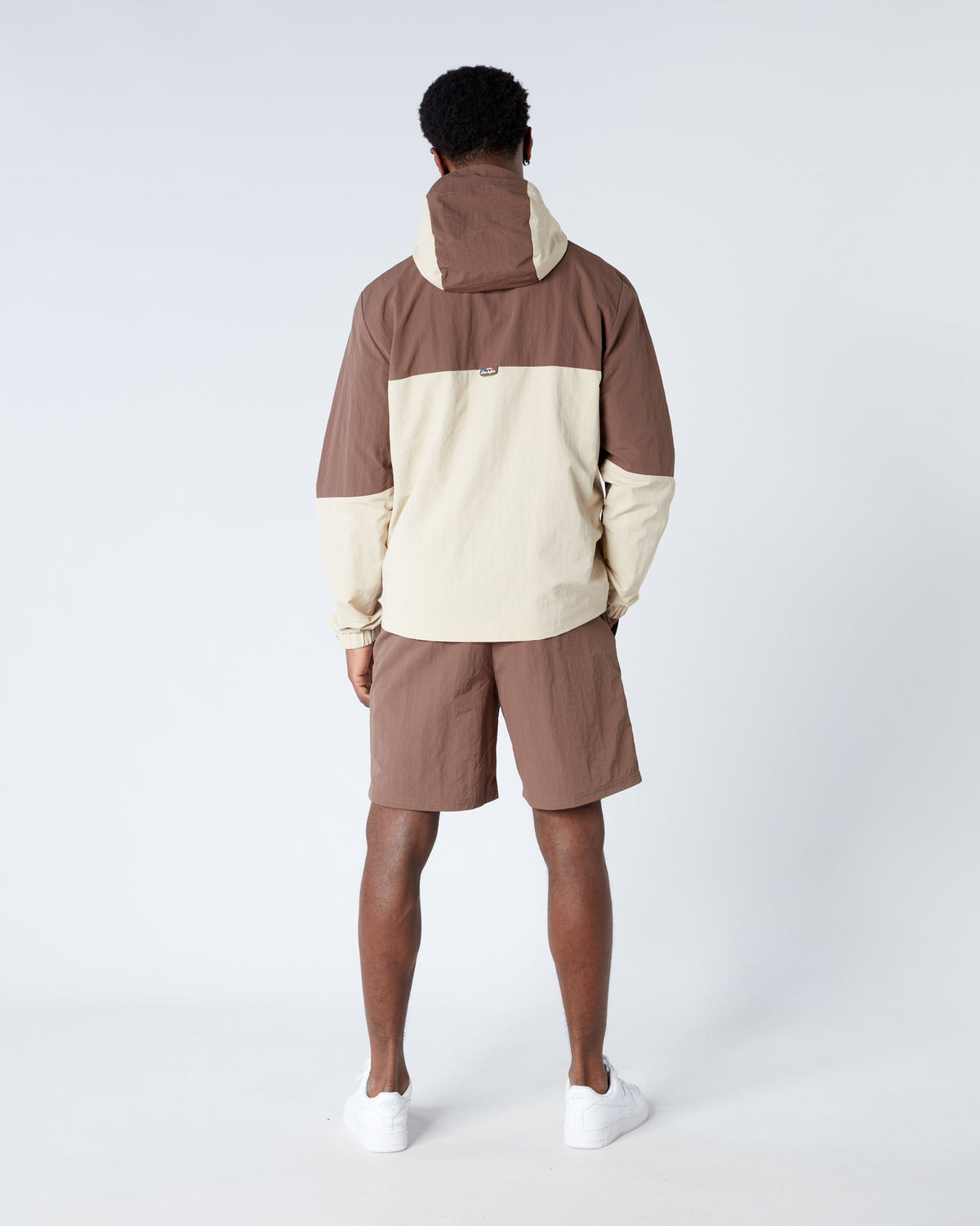 Angle Badge Shorts Brown, image 4