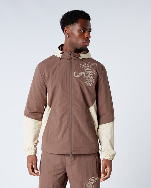 Angle Badge Windbreaker Brown
